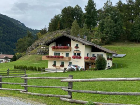 Garni Schanz Curon Venosta